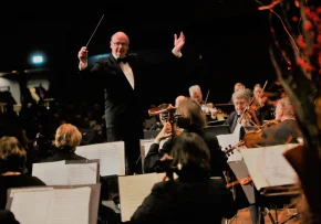 Dirigent Heinz-Herman Grube und das Sinfonieorchester Lübbecke | Foto: Sinfonieorchster_Lübbecke